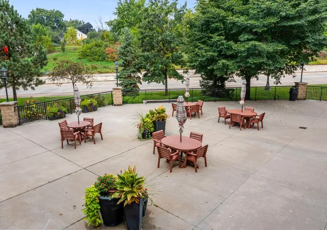 2nd image of 1800 Graham Ave, St. Paul, MN 55116