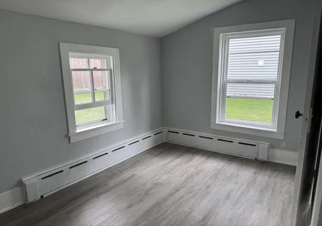 7th image of 449 13th St, Red Wing, MN 55066 | MLS# 7099630