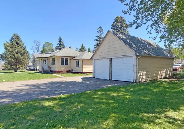 Homes for sale in Amboy, MN | 217 Pearl St W, Amboy, MN 56010 | MLS# 7099662