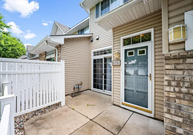 Homes for sale in Eden Prairie, MN | 8581 Cortland Rd, Eden Prairie, MN 55344 | MLS# 7099674