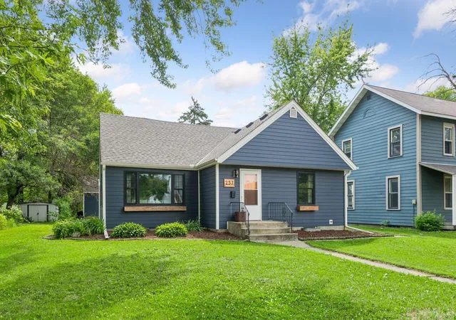 1st image of 257 S Orange St, Waconia, MN 55387 | MLS# 7099683