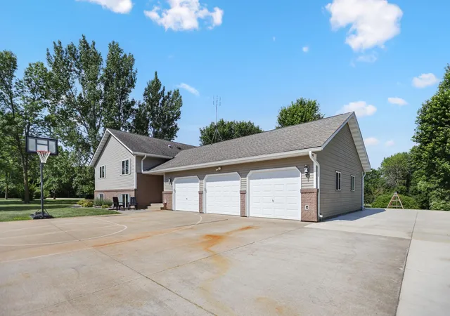 Photo 3 of Single family home for sale at 17834 Hunt Lake Trl, Faribault, MN 55021 | MLS# 7099735 | Listing updated on 2026-09-05