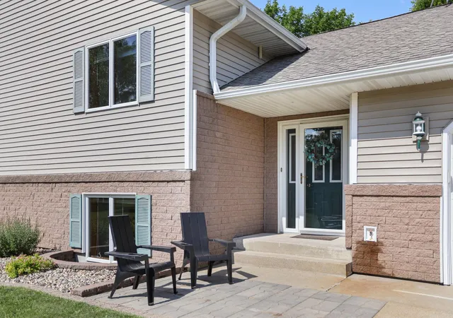 Photo 4 of Single family home for sale at 17834 Hunt Lake Trl, Faribault, MN 55021 | MLS# 7099735 | Listing updated on 2026-09-05