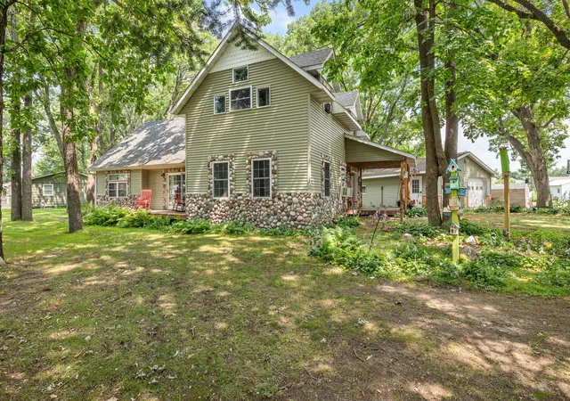 Photo 2 of Single family home for sale at 17252 Riverwood Dr, Little Falls, MN 56345 | MLS# 7099753 | Listing updated on 2026-08-25