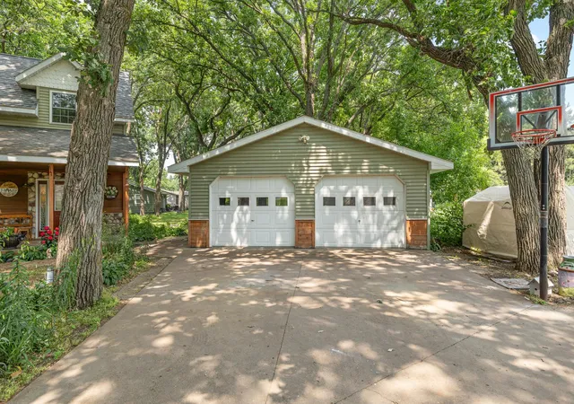 Photo 3 of Single family home for sale at 17252 Riverwood Dr, Little Falls, MN 56345 | MLS# 7099753 | Listing updated on 2026-08-25