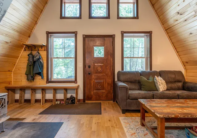 4th image of 1728 Maple St, Ely, MN 55731 | MLS# 7099776
