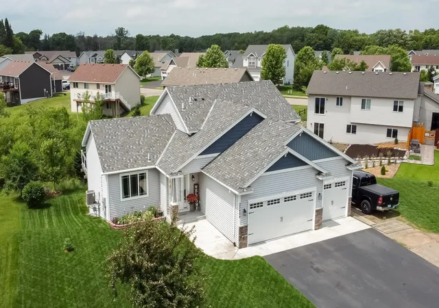 1st image of 25464 11th St W, Zimmerman, MN 55398 | MLS# 7099789