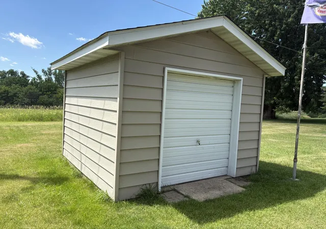 Homes for sale in Albert Lea, MN | 702 Glenview Dr, Albert Lea, MN 56007 | MLS# 7099813