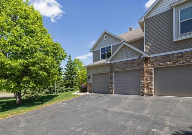 Homes for sale in Burnsville, MN | 15221 Stonewood Ter, Burnsville, MN 55306 | MLS# 7099826