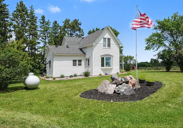 1st image of 35504 Reed Ave, Shafer, MN 55074 | MLS# 7099853