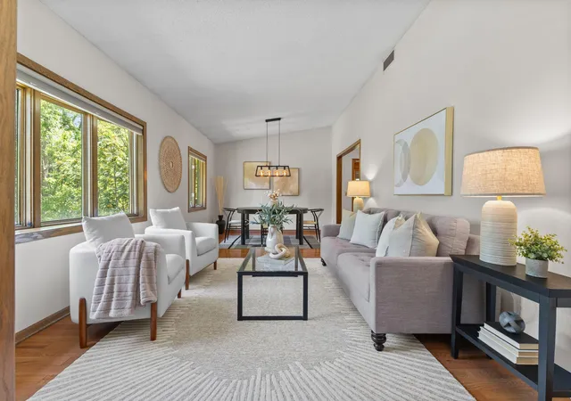 Photo 3 of Single family home for sale at 1306 Berry Ridge Rd, Saint Paul, MN 55123 | MLS# 7099873 | Listing updated on 2026-08-30