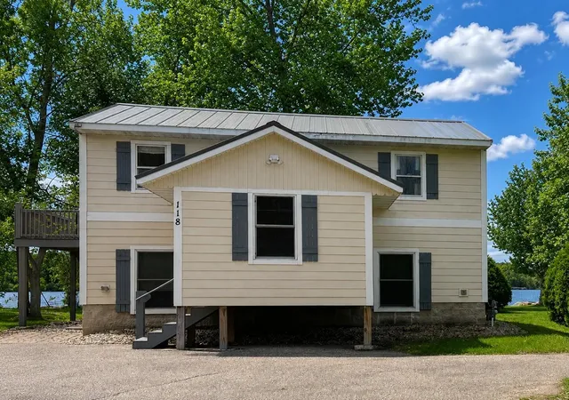Homes for sale in Elysian, MN | 118 Willow Point Dr, Elysian, MN 56028 | MLS# 7099889