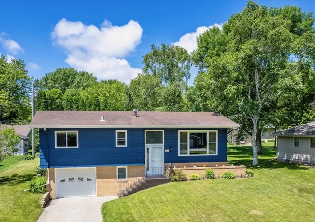 Homes for sale in Fergus Falls, MN | 1125 N Burlington Ave, Fergus Falls, MN 56537 | MLS# 7099937