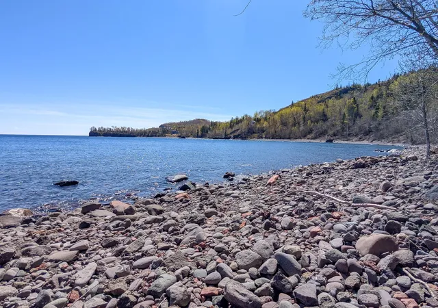 Photo 2 of Single family home for sale at 6076 Highway 61, Beaver Bay Twp, MN 55614 | MLS# 7099948 | Listing updated on 2026-10-28