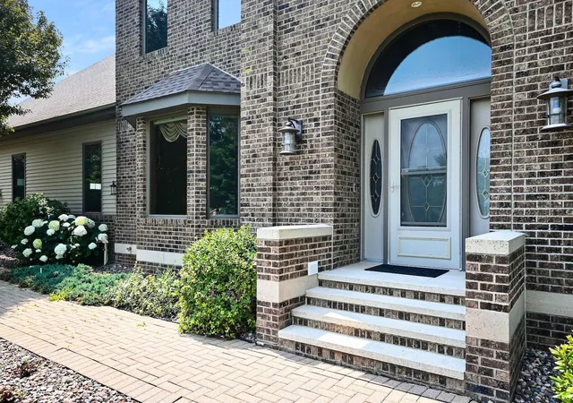 Photo 2 of Single family home for sale at 22189 Garvin Hts Rd, Winona, MN 55987 | MLS# 7099978 | Listing updated on 2026-09-23