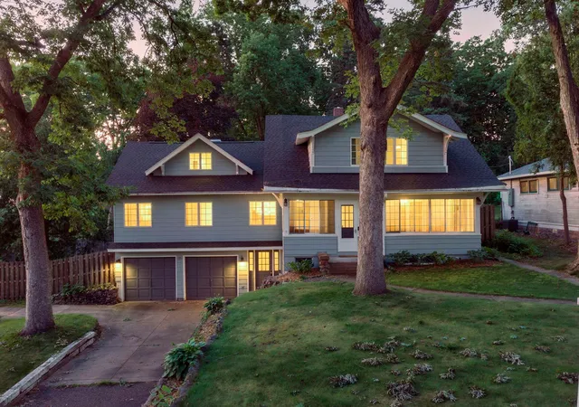 Homes for sale in Mahtomedi, MN | 71 Fir St, Mahtomedi, MN 55115 | MLS# 7099985