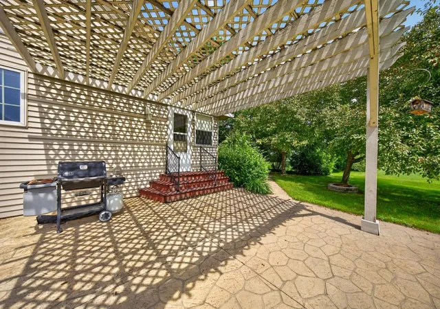 image of 26 Garden Ct, Lake City, MN 55041 | MLS# 7100006