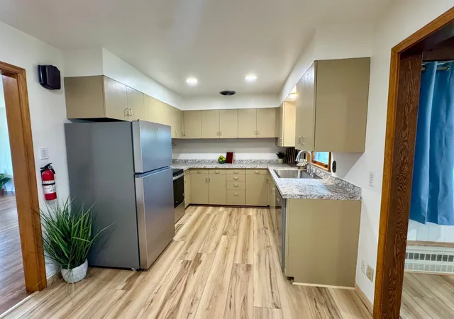 2nd image of 1706 Irvine Ave Nw, Bemidji, MN 56601 | MLS# 7100007