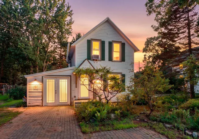 Photo 3 of Single family home for sale at 6349 Oak St, North Branch, MN 55056 | MLS# 7100010 | Listing updated on 2026-09-22