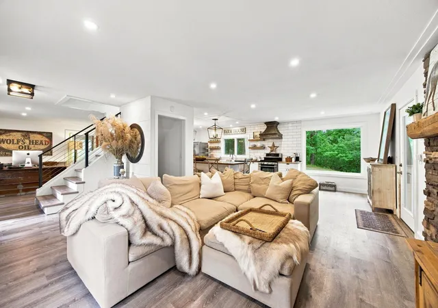 Photo 3 of Single family home for sale at 4065 Mcandrews Rd, Rosemount, MN 55068 | MLS# 7100011 | Listing updated on 2026-09-22
