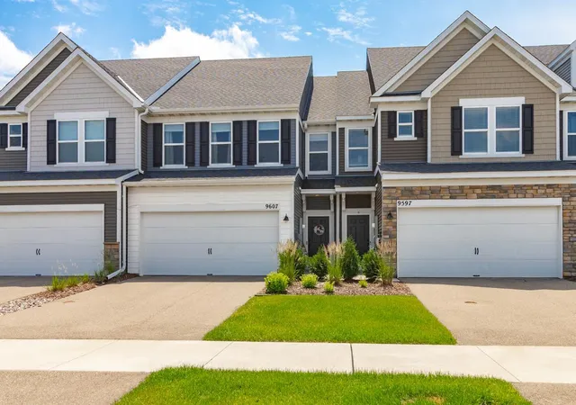 1st image of 9607 4th St N, Lake Elmo, MN 55042 | MLS# 7100013