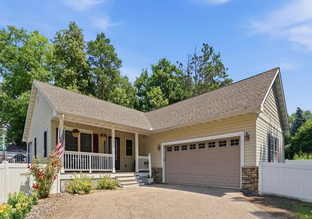 4th image of 1813 Pulaski Rd, Buffalo, MN 55313 | MLS# 7100020