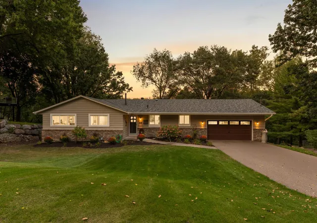 Photo 2 of Single family home for sale at 230 Maple Is Rd, Burnsville, MN 55306 | MLS# 7100033 | Listing updated on 2026-08-27