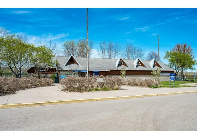 Homes for sale in Minnetonka, MN | 5607 Pompano Dr, Minnetonka, MN 55343 | MLS# 7100034