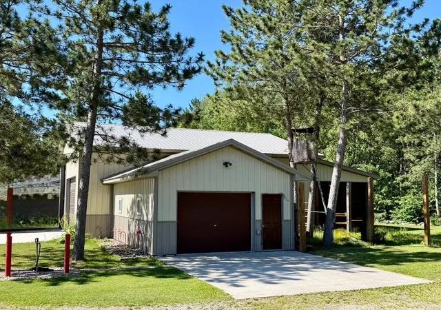 Homes for sale in Warroad, MN | 35103 570Th Ave, Warroad, MN 56763 | MLS# 7100045