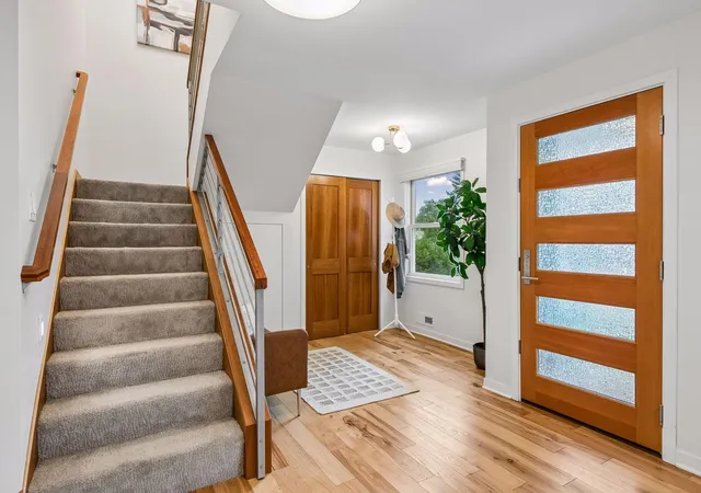 image of 6008 Concord Ave, Edina, MN 55424 | MLS# 7100055