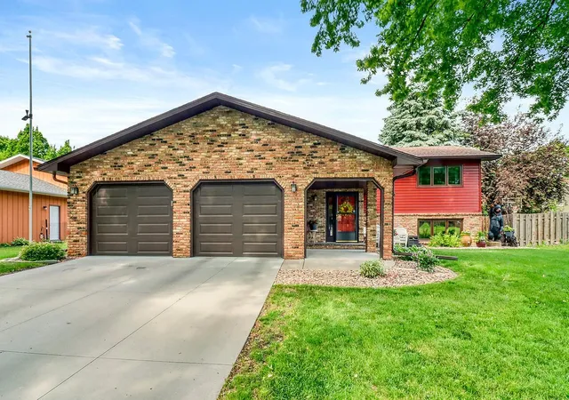 Homes for sale in Moorhead, MN | 3907 3rd St S, Moorhead, MN 56560 | MLS# 7100068