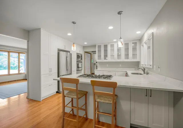 4th image of 17515 Bay Ln, Wayzata, MN 55391 | MLS# 7100069