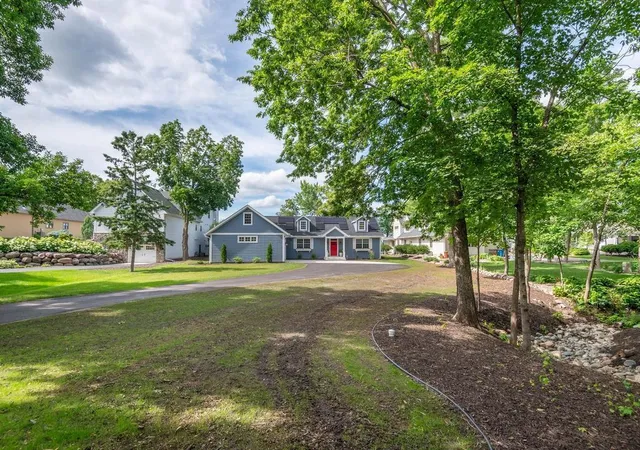 5th image of 732 Old Beach Ln, Waconia, MN 55387 | MLS# 7100084