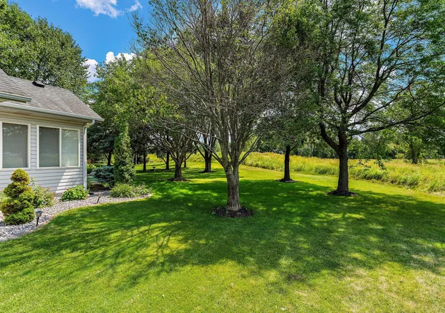 Photo 4 of Single family home for sale at 9013 Indian Blvd S, Cottage Grove, MN 55016 | MLS# 7100090 | Listing updated on 2026-09-18