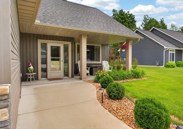 Photo 3 of Single family home for sale at 4769 381st Trail, North Branch, MN 55056 | MLS# 7100094 | Listing updated on 2026-08-26