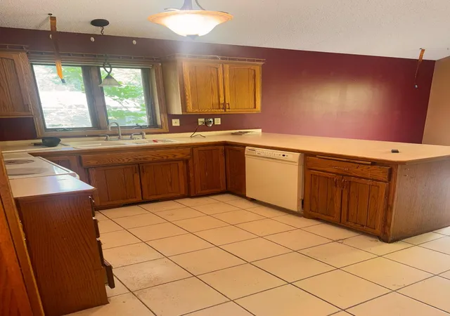 Photo 3 of Sale Pending at 6413 Laurel Rd, Saint Cloud, MN 56303 | MLS# 7100099 | Listing updated on 2026-09-15
