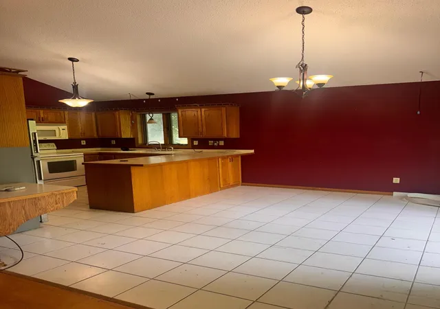 Photo 4 of Sale Pending at 6413 Laurel Rd, Saint Cloud, MN 56303 | MLS# 7100099 | Listing updated on 2026-09-15