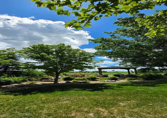 4th image of 3003 Lake Chapeau Dr, Albert Lea, MN 56007 | MLS# 7100101