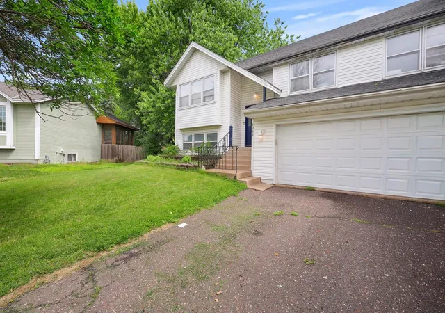 Photo 4 of Sale Pending at 1984 Helena Ct, Saint Paul, MN 55128 | MLS# 7100112 | Listing updated on 2026-08-27