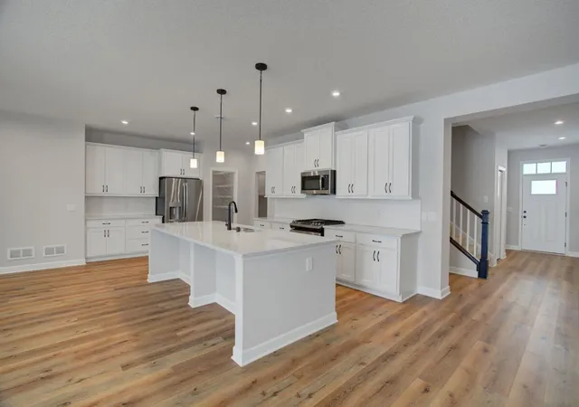 4th image of 7645 201St St W, Lakeville, MN 55044 | MLS# 7100122