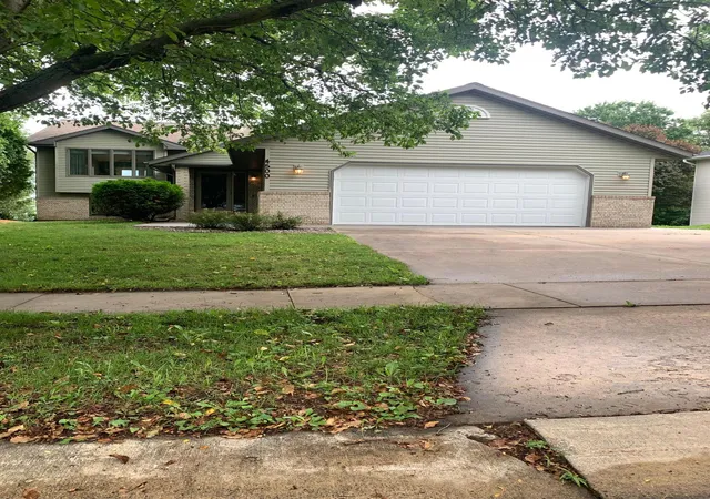 2nd image of 4500 Stratford Ln Nw, Rochester, MN 55901 | MLS# 7100152