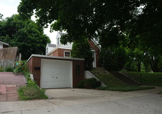 Photo 2 of Single family home for sale at 401 Logan Ave, Jackson, MN 56143 | MLS# 7100153 | Listing updated on 2026-08-31