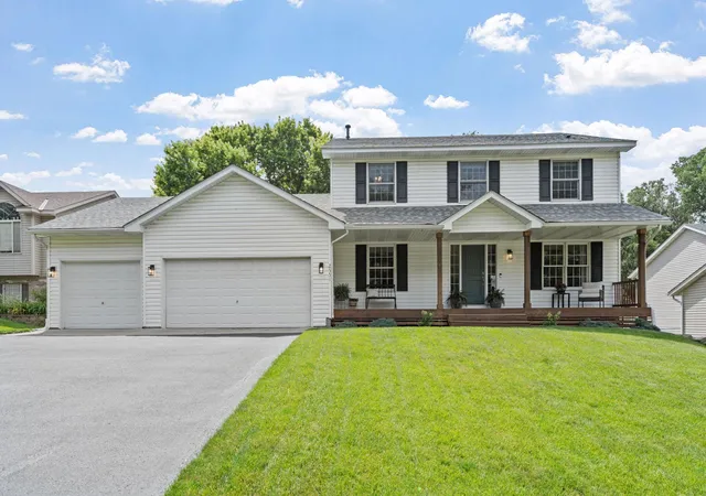 Single family home for sale at 2551 Cypress St, Saint Paul, MN 55109 | MLS# 7100157