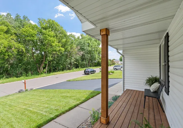 Photo 3 of Single family home for sale at 2551 Cypress St, Saint Paul, MN 55109 | MLS# 7100157 | Listing updated on 2026-10-23