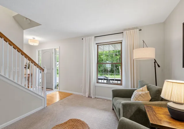 Photo 4 of Single family home for sale at 2551 Cypress St, Saint Paul, MN 55109 | MLS# 7100157 | Listing updated on 2026-10-23