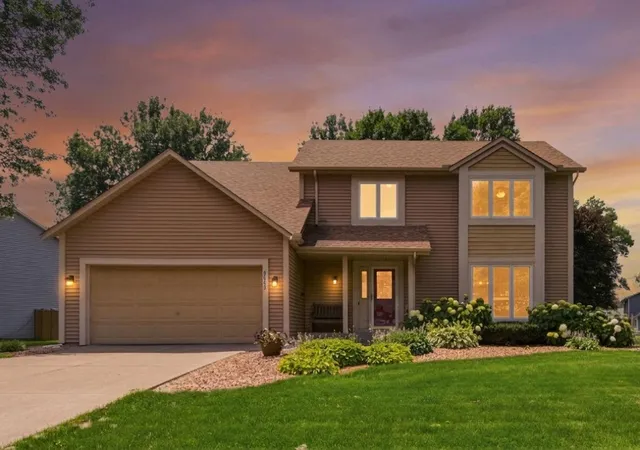 Photo 1 of Single family home for sale at 9643 Polaris Ln N, Maple Grove, MN 55369 | MLS# 7100170 | Listing updated on 2026-10-23