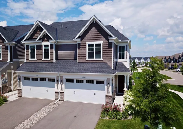 1st image of 1501 Dogwood Ln, Carver, MN 55315 | MLS# 7100189