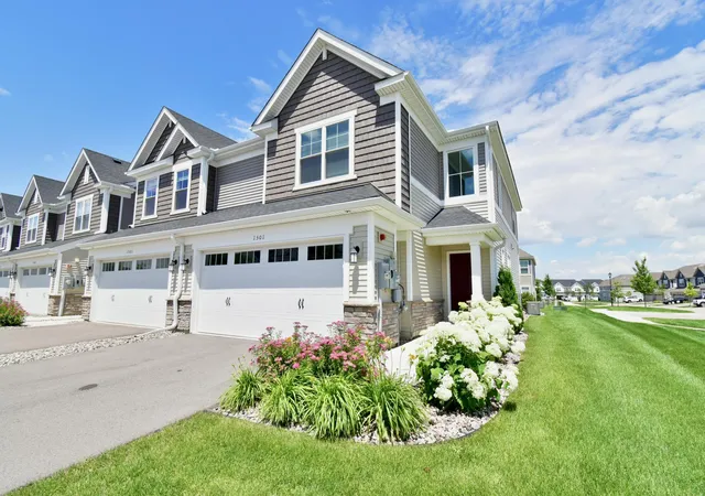 Photo 3 of Single family home for sale at 1501 Dogwood Ln, Carver, MN 55315 | MLS# 7100189 | Listing updated on 2026-09-07
