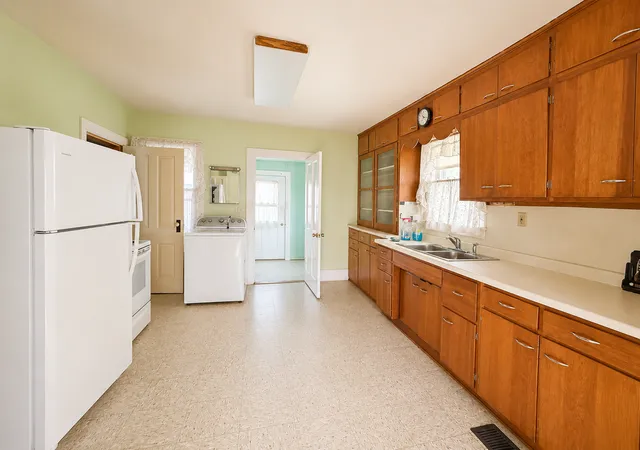 3rd image of 240 Line St S, Wykoff, MN 55990 | MLS# 7100193