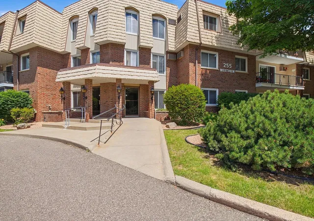 Photo 2 of Condo for sale at 255 Westview Dr #308, Saint Paul, MN 55118 | MLS# 7100222 | Listing updated on 2026-10-15
